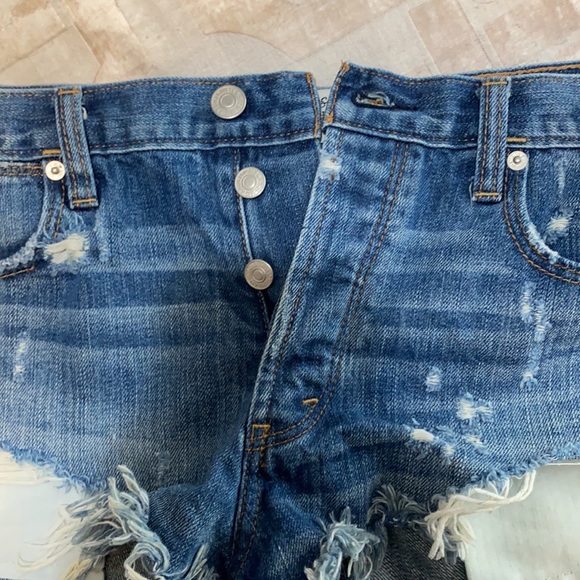 Abercrombie Festival Shorts - Picture 3 of 4